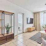 Lägenhet Rosalia -zentrumsnahe Mit Balkon & Parkplatz, Ideal Fuer Familien & Geschaeftsreisende