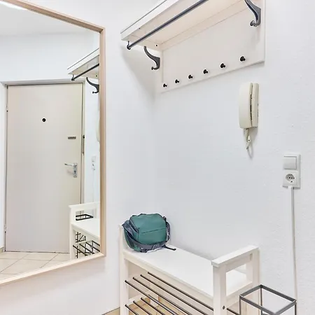Rosalia -zentrumsnahe Mit Balkon & Parkplatz, Ideal Fuer Familien & Geschaeftsreisende