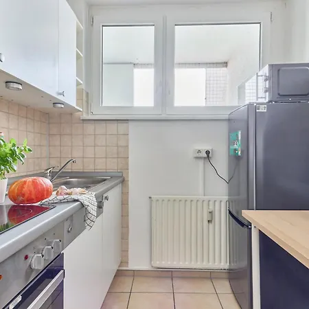 Rosalia -zentrumsnahe Mit Balkon & Parkplatz, Ideal Fuer Familien & Geschaeftsreisende Kaiserslautern
