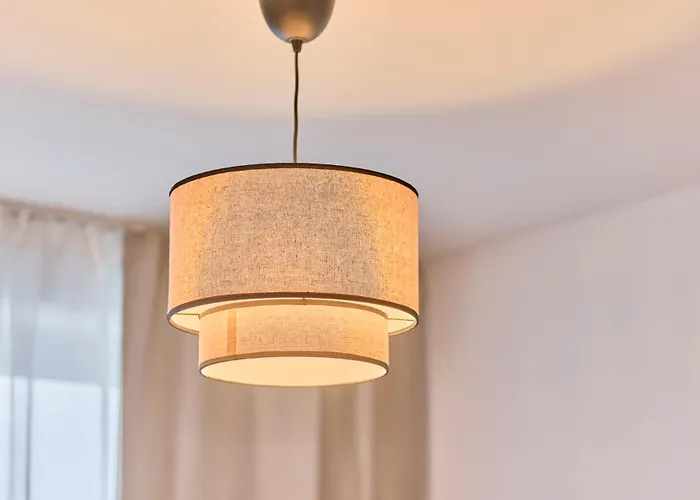 شقة Rosalia -Zentrumsnahe Wohnung Mit Balkon & Parkplatz, Ideal Fuer Familien & Geschaeftsreisende