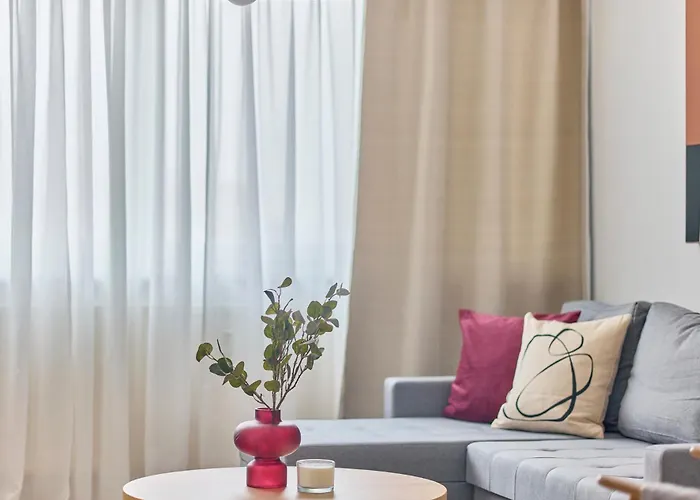 Apartamento Rosalia -Zentrumsnahe Wohnung Mit Balkon & Parkplatz, Ideal Fuer Familien & Geschaeftsreisende Kaiserslautern