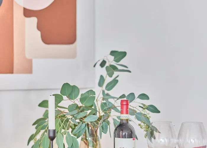 Rosalia -Zentrumsnahe Wohnung Mit Balkon & Parkplatz, Ideal Fuer Familien & Geschaeftsreisende *