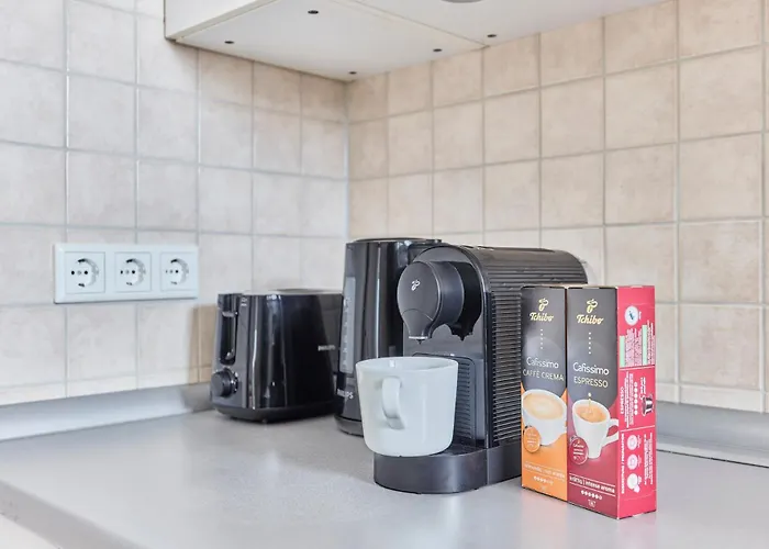 Rosalia -Zentrumsnahe Wohnung Mit Balkon & Parkplatz, Ideal Fuer Familien & Geschaeftsreisende * Kaiserslautern