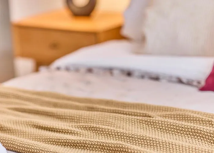 Rosalia -Zentrumsnahe Wohnung Mit Balkon & Parkplatz, Ideal Fuer Familien & Geschaeftsreisende Kaiserslautern